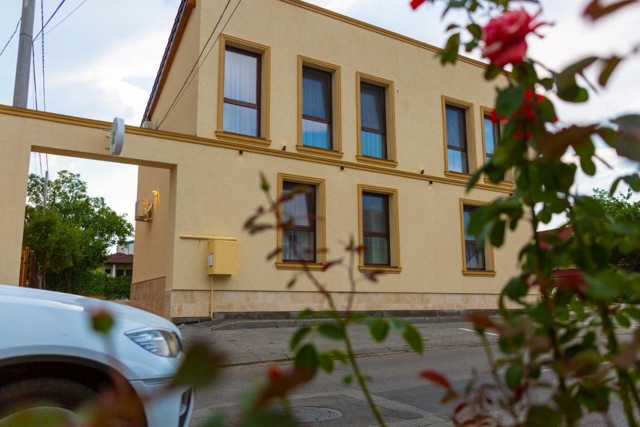 فندق Casa Cu Nuc ألبا يوليا المظهر الخارجي الصورة